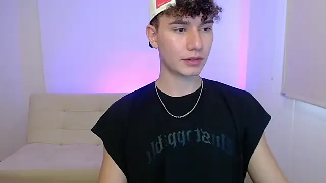 adrian morelly online show from April 2026 08:53:01 PM