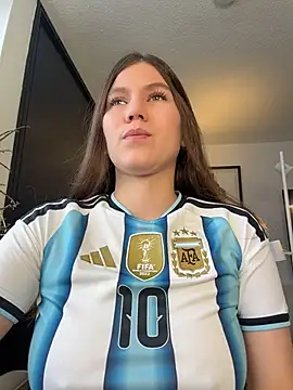 AmelieLaurent  online show from July 2026 12:44:01 PM