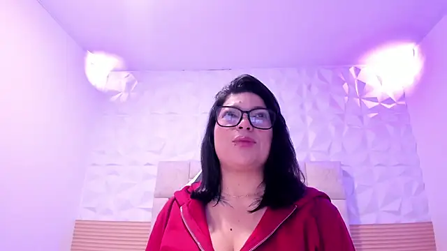 Snapshot of PauletteJ chatting on April 2026 11:49:02 AM PauletteJ online show from April 2026 11:49:02 AM