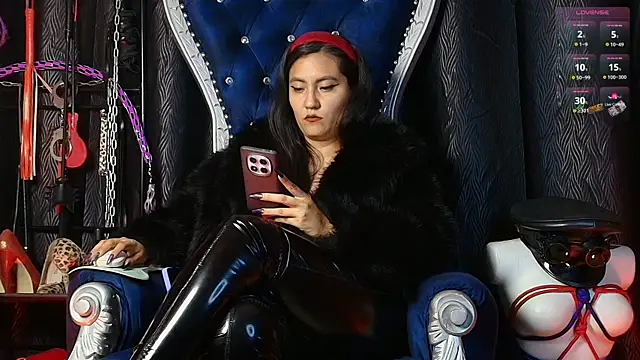 abbymora online show from April 2026 05:06:01 AM