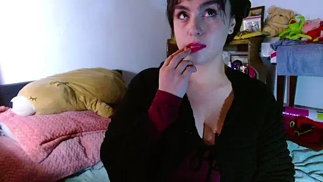 Snapshot of collette_beaufoy_ chatting on June 2026 06:11:01 AM collette beaufoy online show from June 2026 06:11:01 AM
