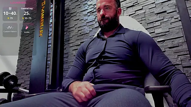 Snapshot of David_Big_Daddy chatting on June 2026 05:52:01 PM David Big Daddy online show from June 2026 05:52:01 PM