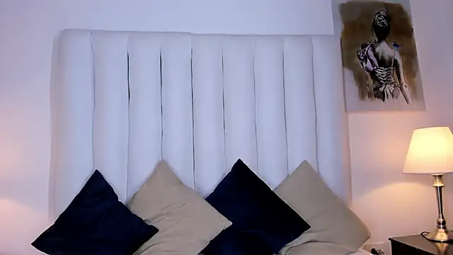 Snapshot of Violet_queen20 chatting on November 2025 12:00:02 PM Violet queen20 online show from November 2025 12:00:02 PM