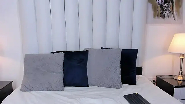 Snapshot of Violet_queen20 chatting on January 2026 07:17:02 PM Violet queen20 online show from January 2026 07:17:02 PM