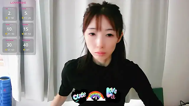 Love me Eri  online show from October 2025 04:04:02 AM