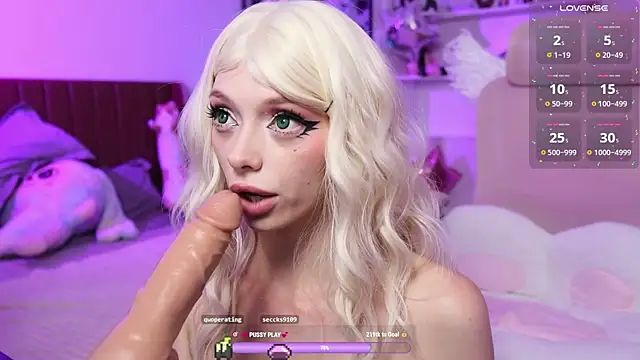 HolliWould  online show from April 2026 01:41:02 PM