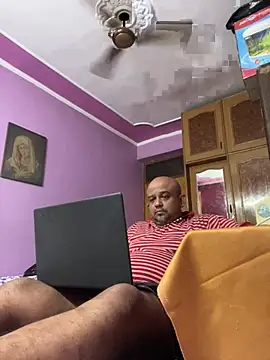 Snapshot of Dick_6inches chatting on June 2026 10:51:01 AM Dick 6inches online show from June 2026 10:51:01 AM