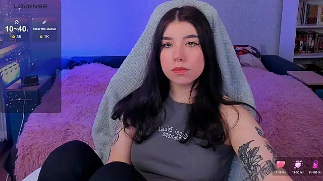 kellyharris online show from December 2024 01:11:02 PM