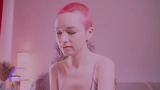 VivianLy  online show from May 2026 10:11:02 AM