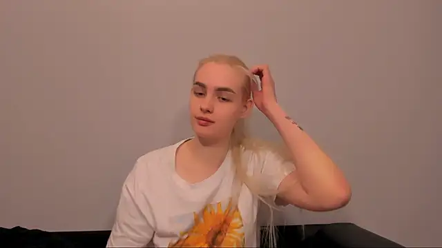 OliviaKisss online show from March 2026 01:15:02 PM