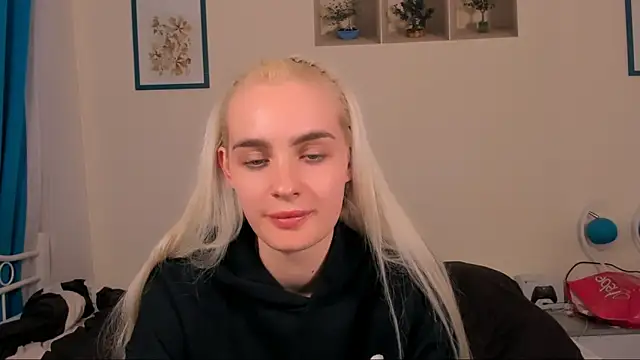 OliviaKisss online show from April 2026 06:53:02 PM