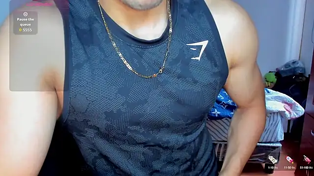 Tommy Bred online show from October 2025 06:05:02 PM