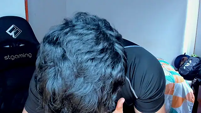 Tommy Bred online show from February 2026 06:45:01 PM