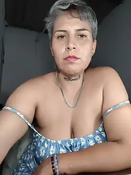 Snapshot of Yessi_rousse chatting on May 2026 12:51:02 AM Yessi rousse online show from May 2026 12:51:02 AM