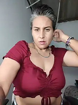 Yessi rousse online show from June 2026 10:29:01 PM