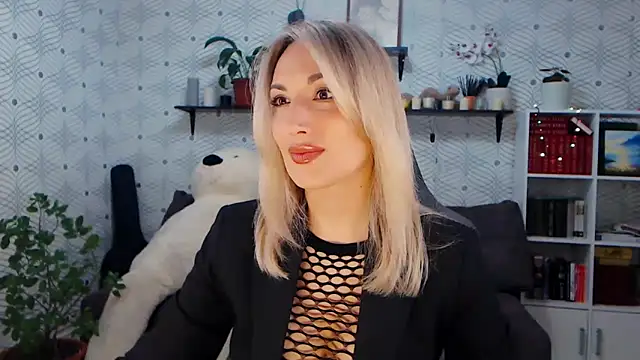 MillaXQueen online show from March 2026 11:15:01 AM