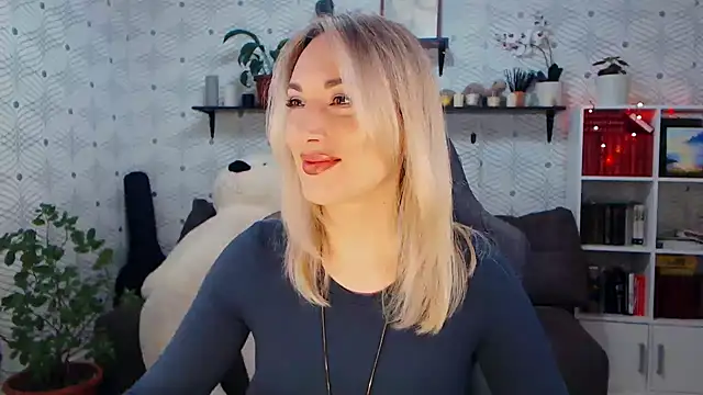 MillaXQueen online show from March 2026 05:40:02 AM