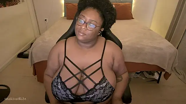 cocoasundaze online show from December 2024 04:17:01 PM