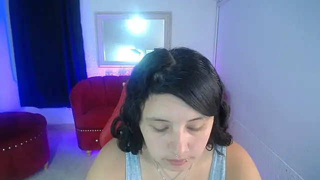 Snapshot of nathaly_low1 chatting on June 2026 12:28:02 PM nathaly low1 online show from June 2026 12:28:02 PM
