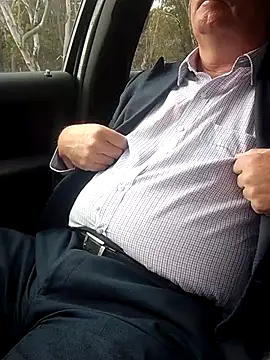 stiffandlubedxh online show from November 2025 09:16:01 PM