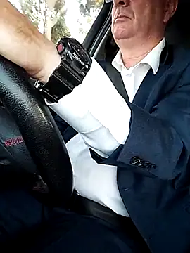 stiffandlubedxh online show from April 2026 09:16:02 PM