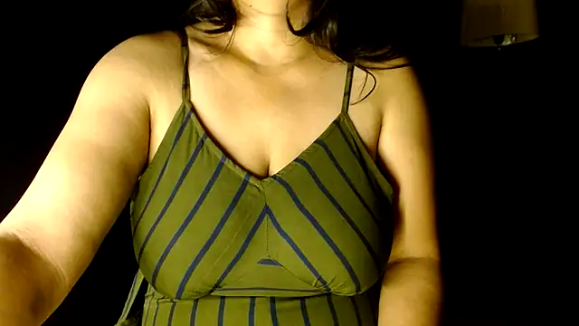 janifer001 online show from March 2026 12:26:01 AM