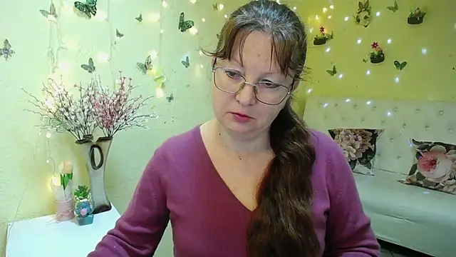 VanessaHotts online show from April 2026 05:11:01 AM