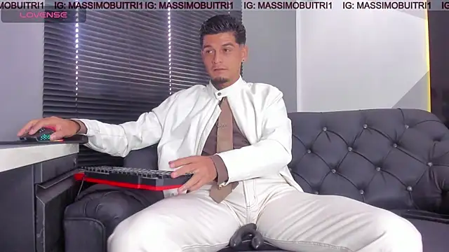 Snapshot of massimo_g chatting on June 2026 12:58:02 PM massimo g online show from June 2026 12:58:02 PM