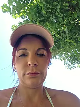 JuneLaFrenchie online show from June 2026 01:48:01 PM