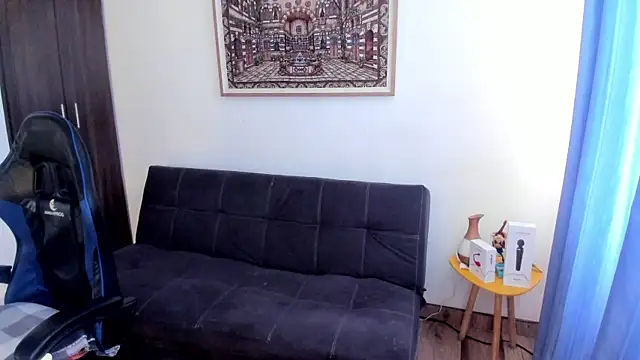 Ivette Shaira online show from April 2026 02:24:01 PM