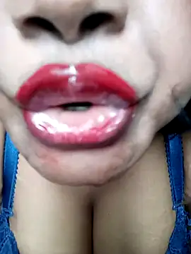 Hotlisa online show from March 2026 04:29:02 AM