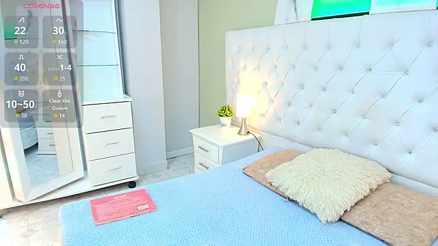 Lindacarterr  online show from April 2026 07:50:02 PM