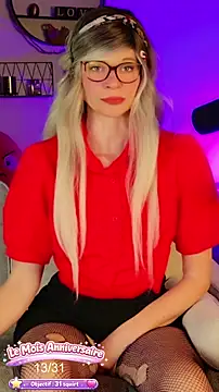 Kittychatte online show from April 2026 01:45:02 PM