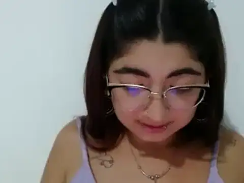esteni online show from March 2025 02:48:01 AM
