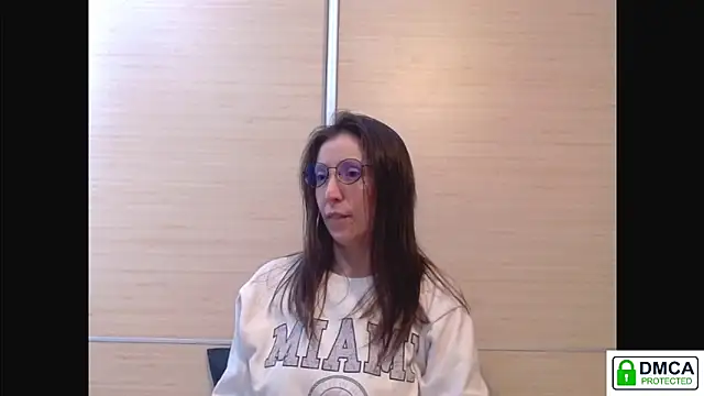 Sophi Cute online show from April 2026 11:47:01 AM