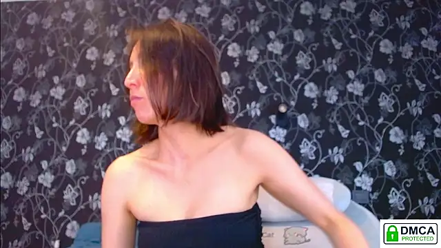 Sophi Cute online show from June 2026 12:07:01 PM