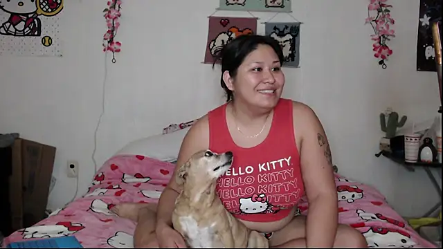 Snapshot of Cupcakecutie449 chatting on June 2026 01:11:01 PM Cupcakecutie449 online show from June 2026 01:11:01 PM