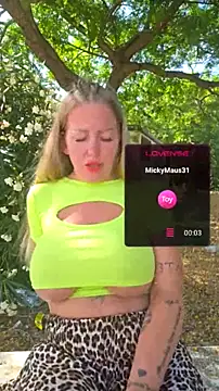 Jassy Foxy online show from June 2026 04:22:02 PM