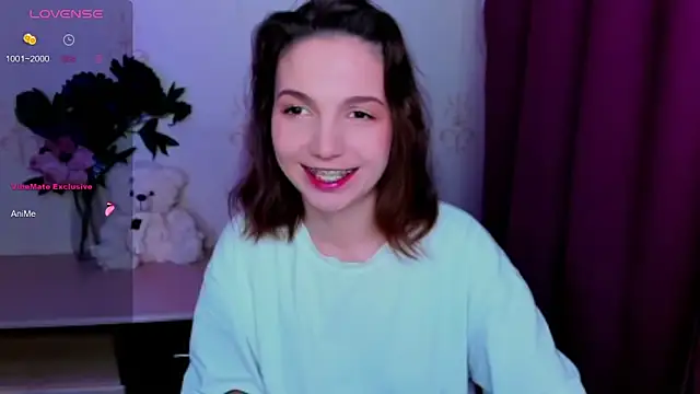 KindHazelHere  online show from May 2026 02:30:01 AM