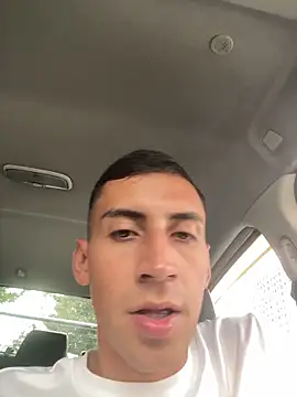 Snapshot of vpn1000 chatting on April 2026 07:25:01 PM vpn1000 online show from April 2026 07:25:01 PM