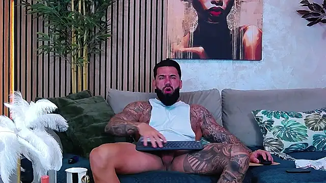 masterkingofmusclee online show from June 2026 08:04:02 AM