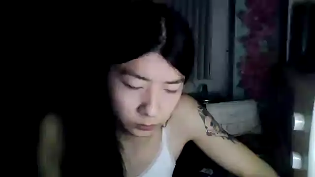 CarlyJoy online show from April 2026 03:20:01 PM