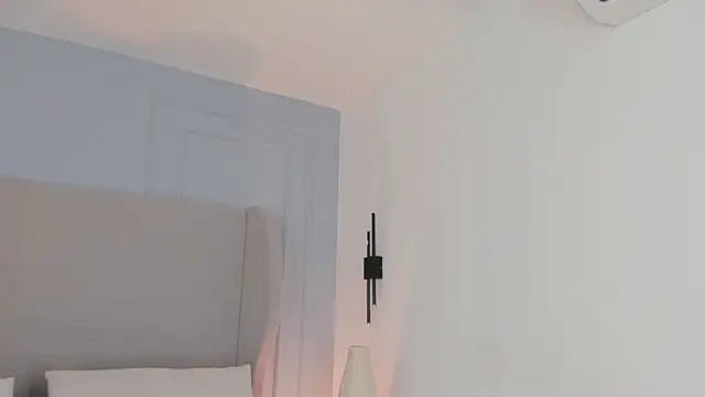 chloe d online show from June 2026 12:44:02 PM