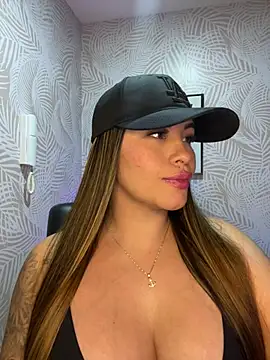 sexyyykloee online show from February 2026 06:31:01 AM