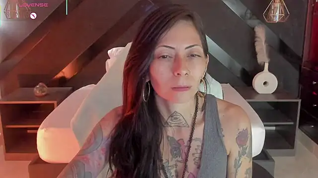 dark gotica online show from February 2026 07:32:02 PM