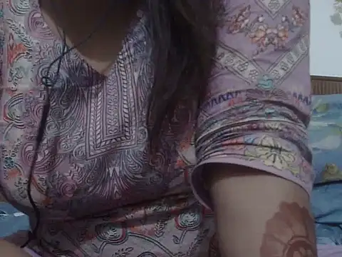 shekira99 online show from March 2026 07:08:01 PM