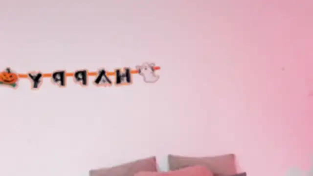 valerycolins online show from November 2025 10:25:02 AM