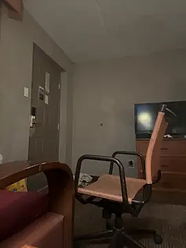 Stressreliever82 online show from April 2026 09:21:02 AM