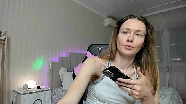 ooksiiii online show from February 2026 08:54:01 PM