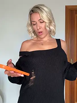 petrouchkaaa  online show from April 2026 08:31:02 AM